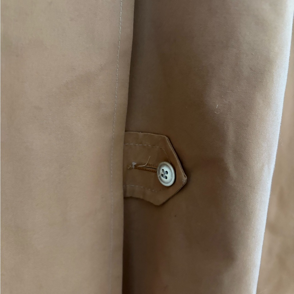 London Fog Camel Tan Single-Breasted Coat with Burgundy Lining - Picture 10 of 11